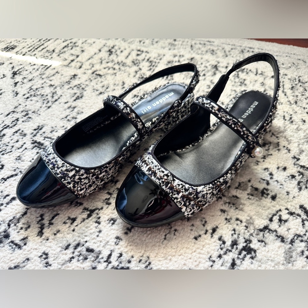 Madden girl Tai Pump Mary Jane Patent Boucle Fabric Black And White Kitten 9.5